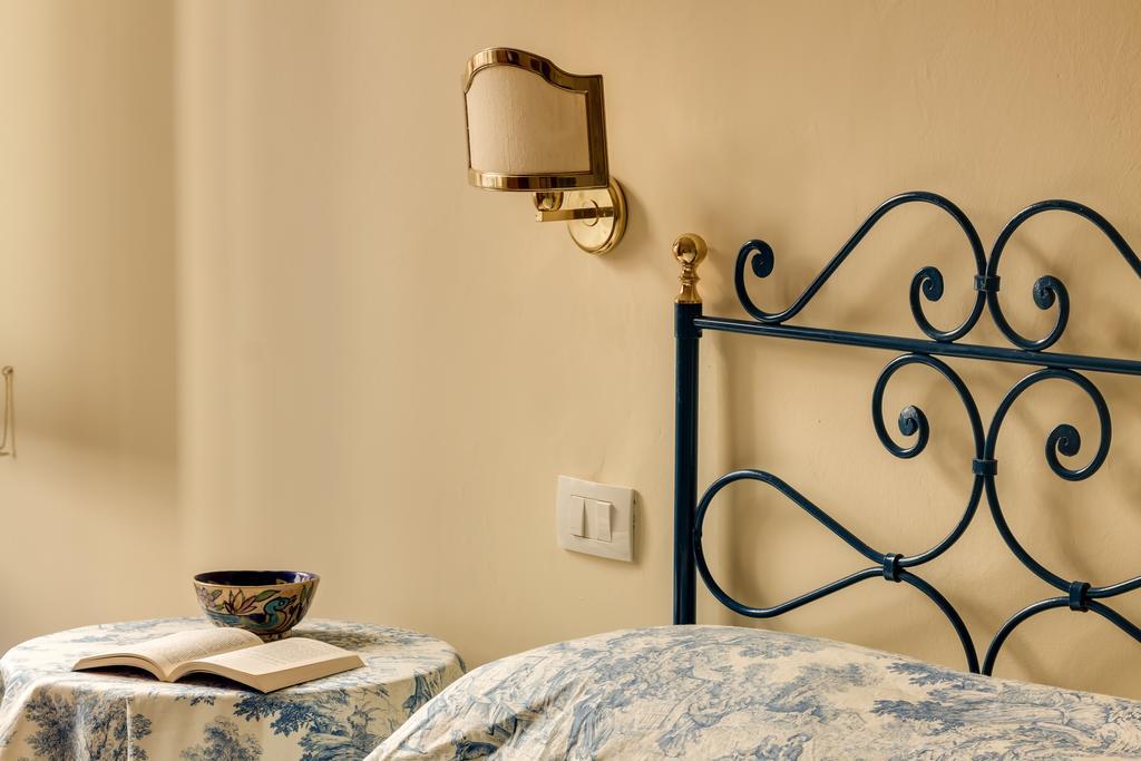 Santa Felicita Apartments Florence Chambre photo